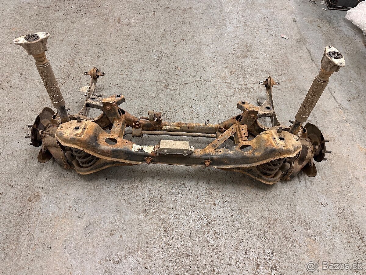 Volvo V50 zadní náprava - 2