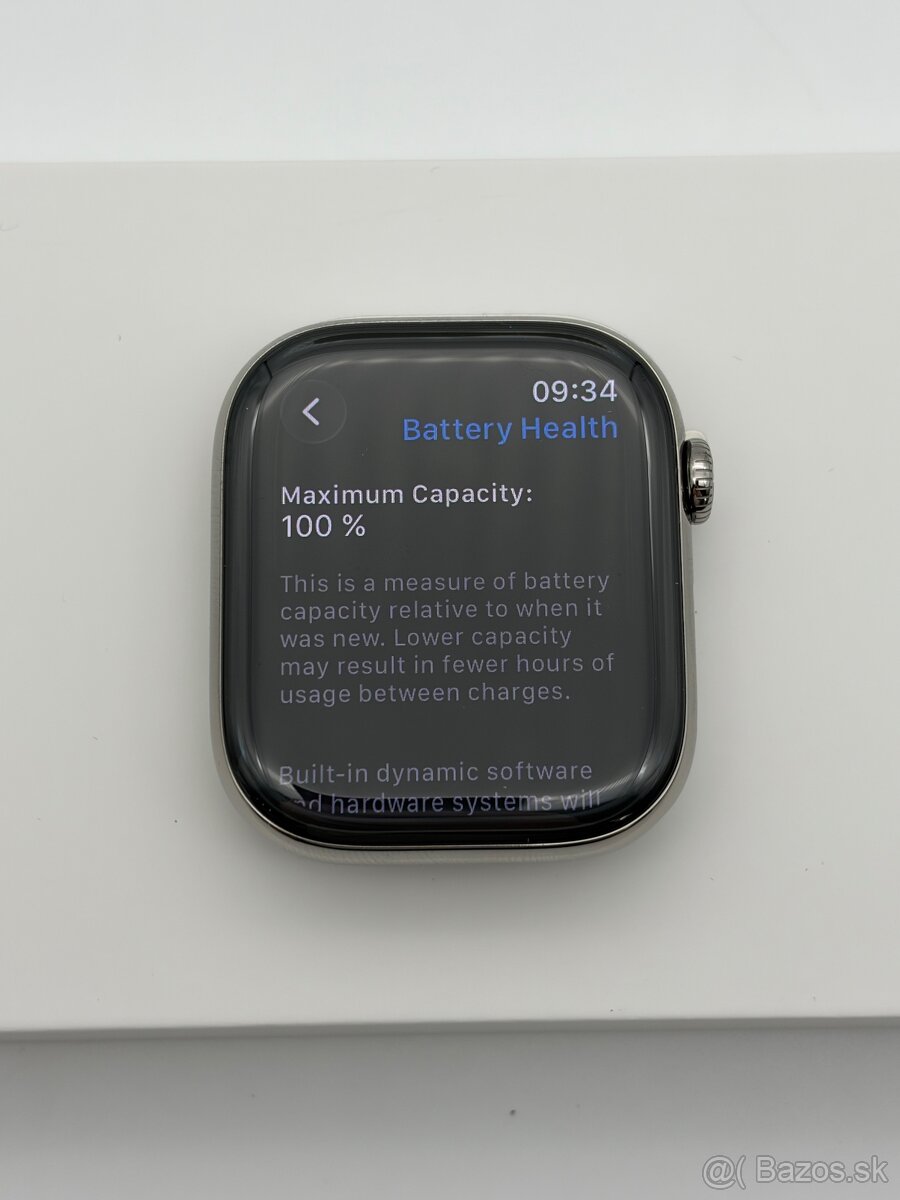 Apple Watch 11 46mm Natural Titanium (Cellular) - 2