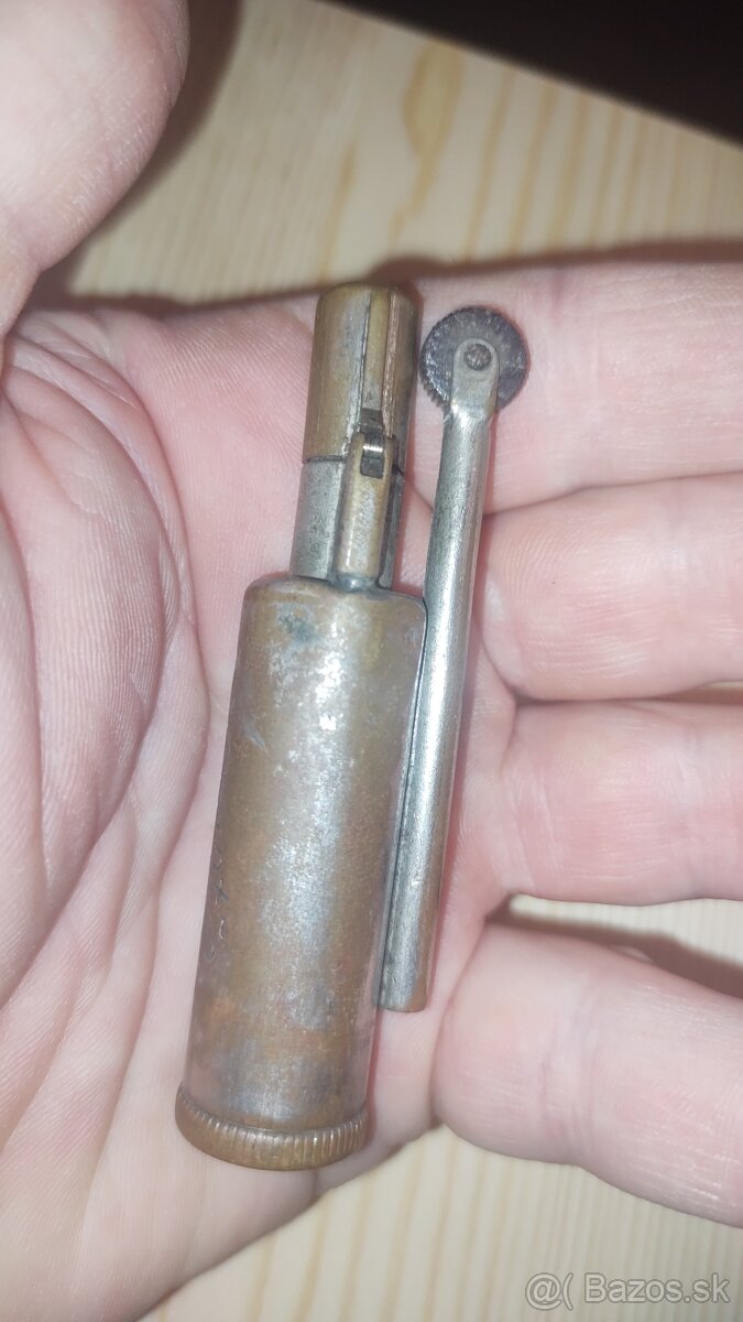 Starý zákopový zapaľovač - 2