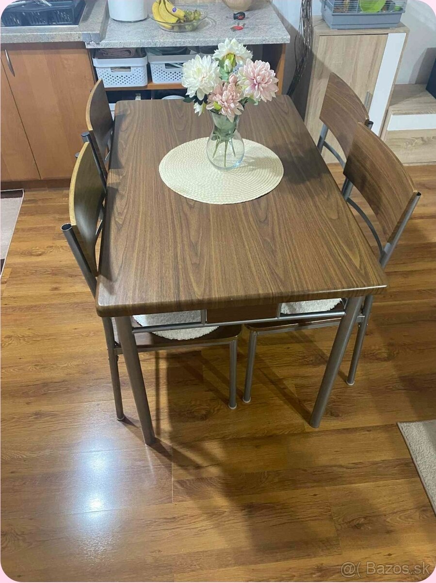 Jedálenský stôl a stoličky - 2