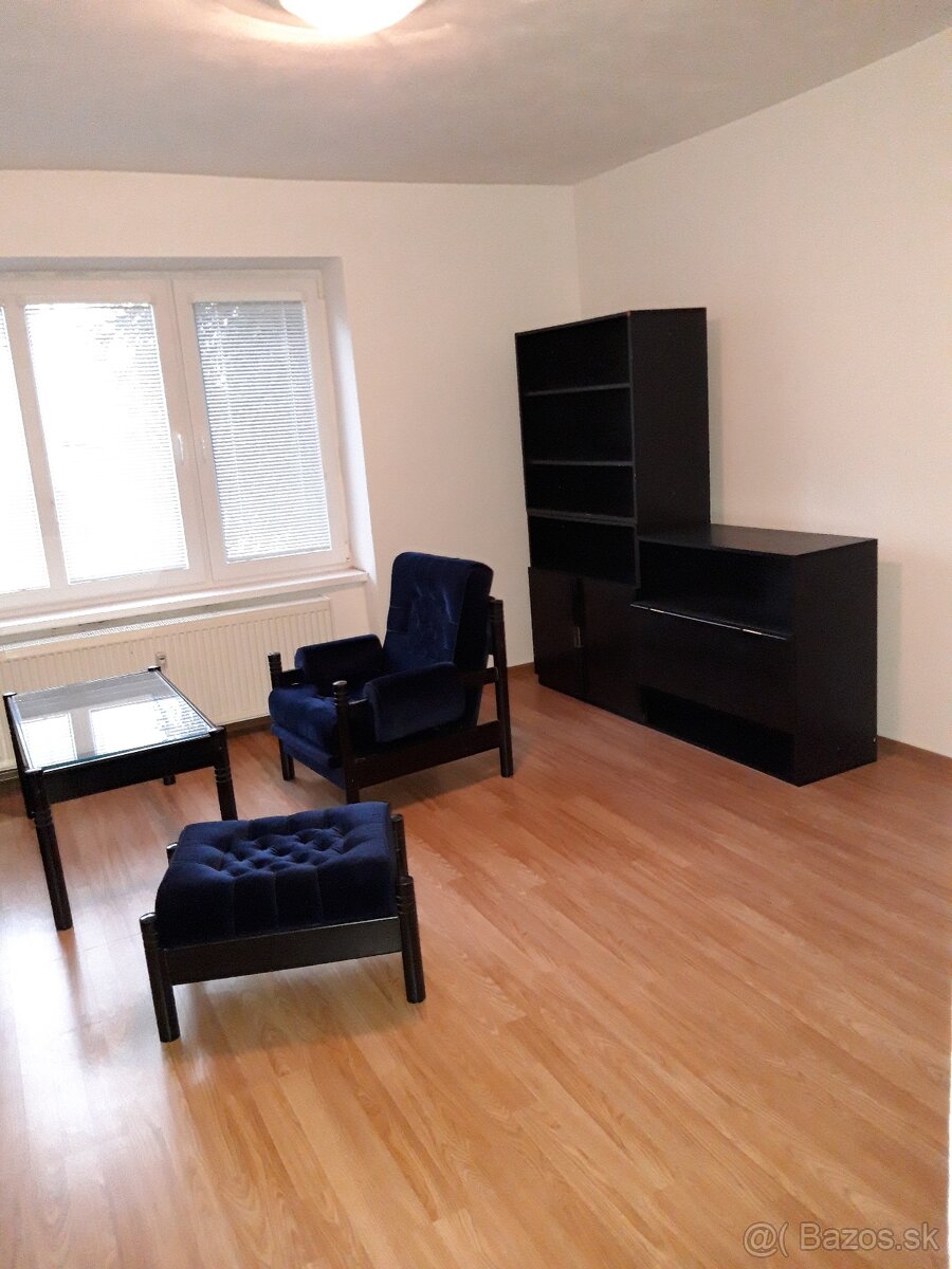 Samostatná, nepriechodná izba pri TUKE v Prešove - 2