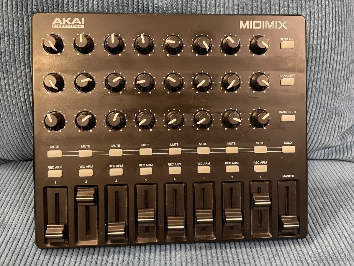 Akai MIDImix - 2
