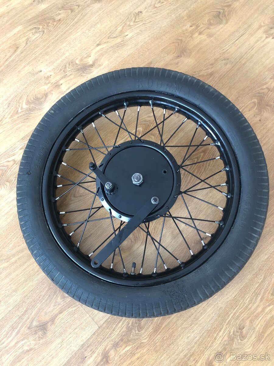 KOLA NA STARÝ MOTOCYKL ARIEL 500 a 557 PO RENOVACI - 2