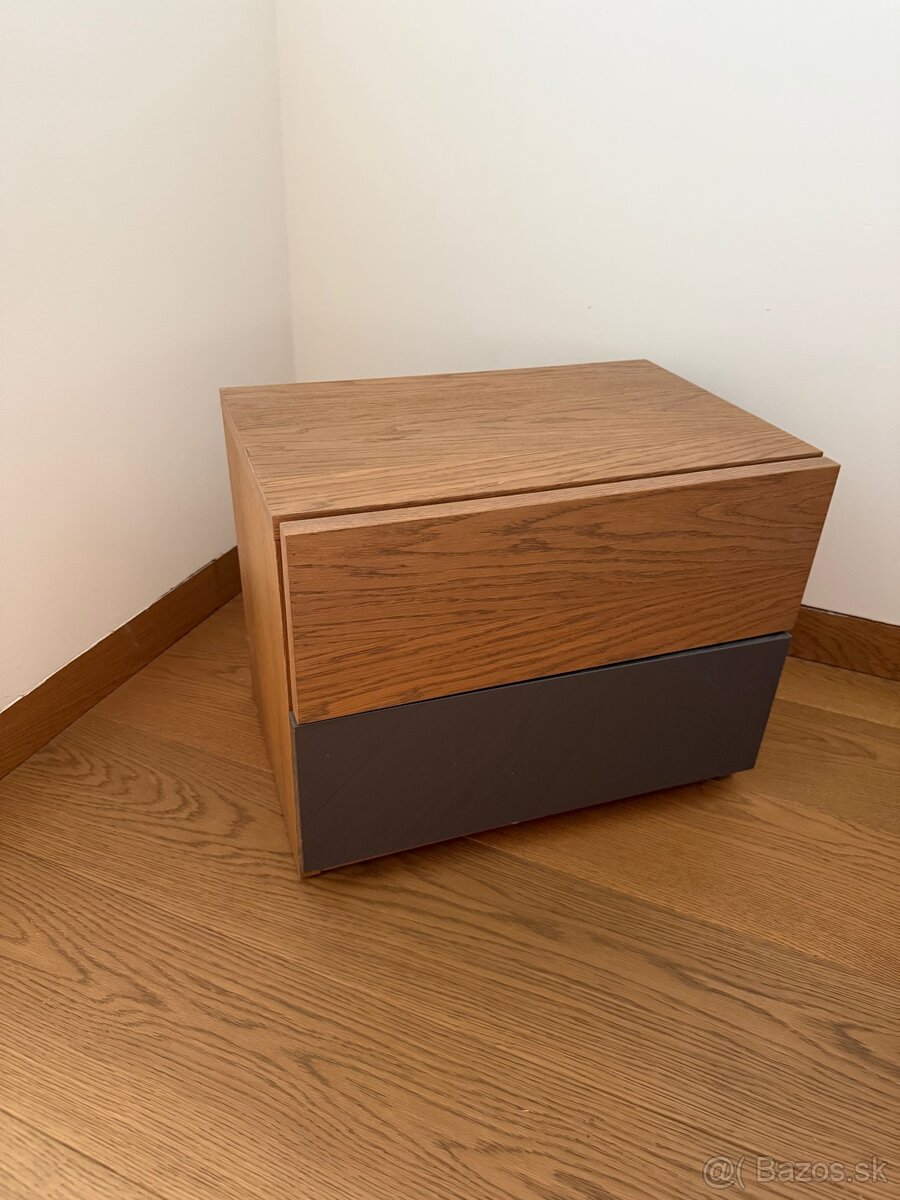 Nočný stolík - 2