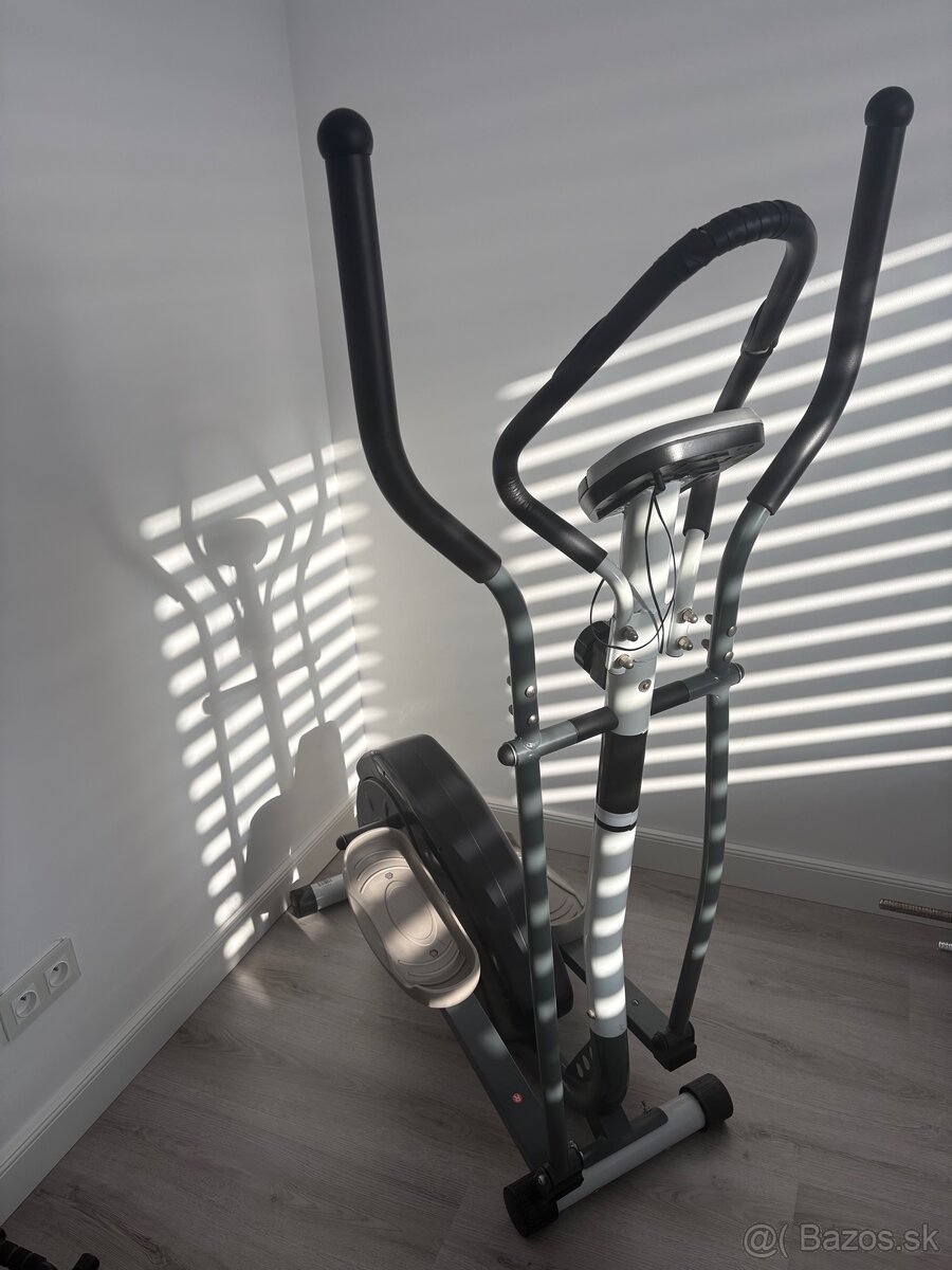 Elepticky trenazer - 2