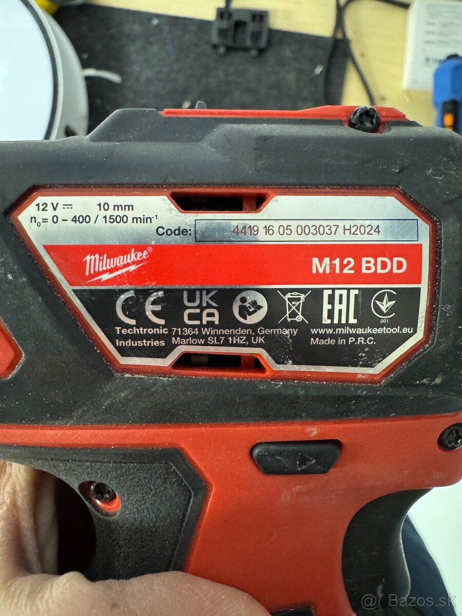 MILWAUKEE M12 BDD VŔTACÍ SKRUTKOVAČ - 2