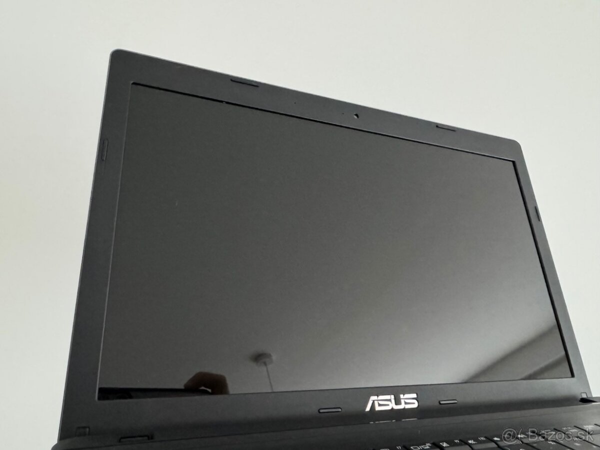 ASUS nová batéria,Čistý Windows 10 PRO,Word,Excel,Pp...2024 - 2