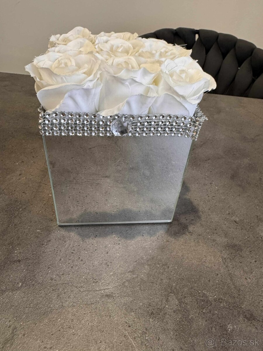 Zrkadlova dekoracia - 2