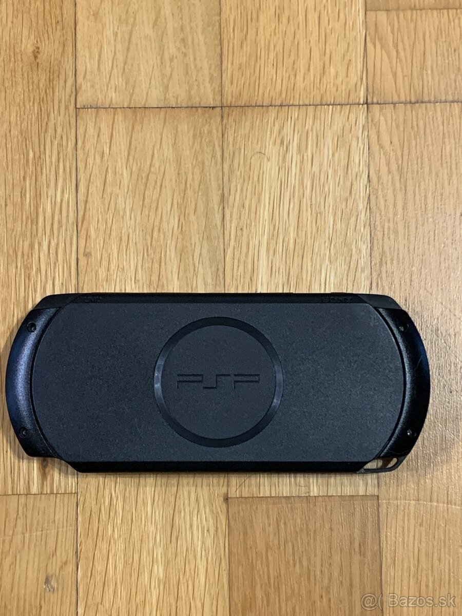 Sony PSP E1004 - herná konzola - 2