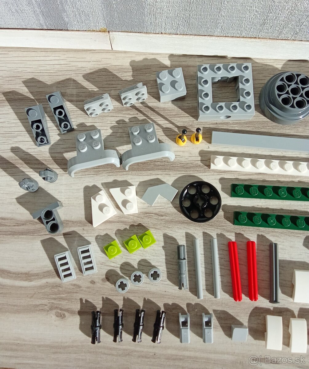 Lego časti zo sady Creator 31103 - 2