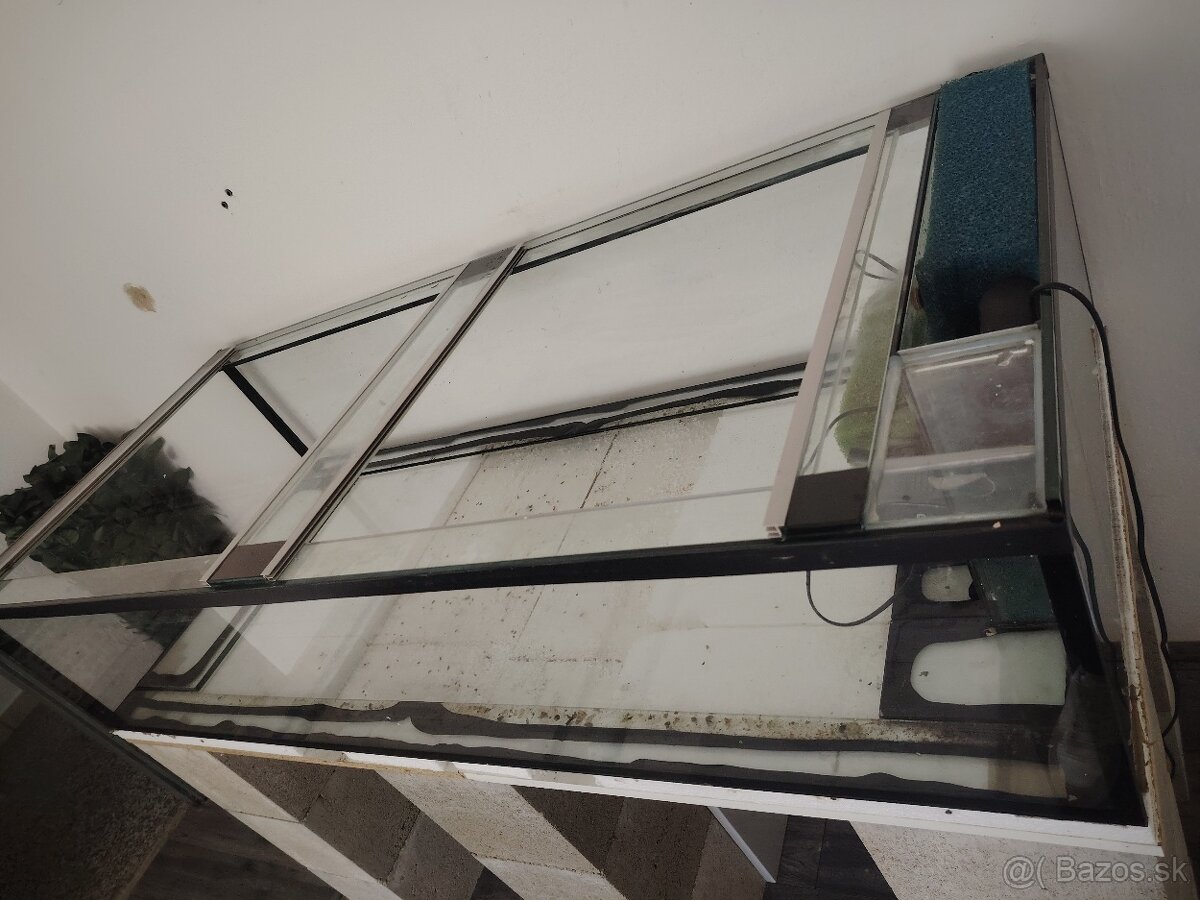 Predám akvárium 160,5×70×35 - 2
