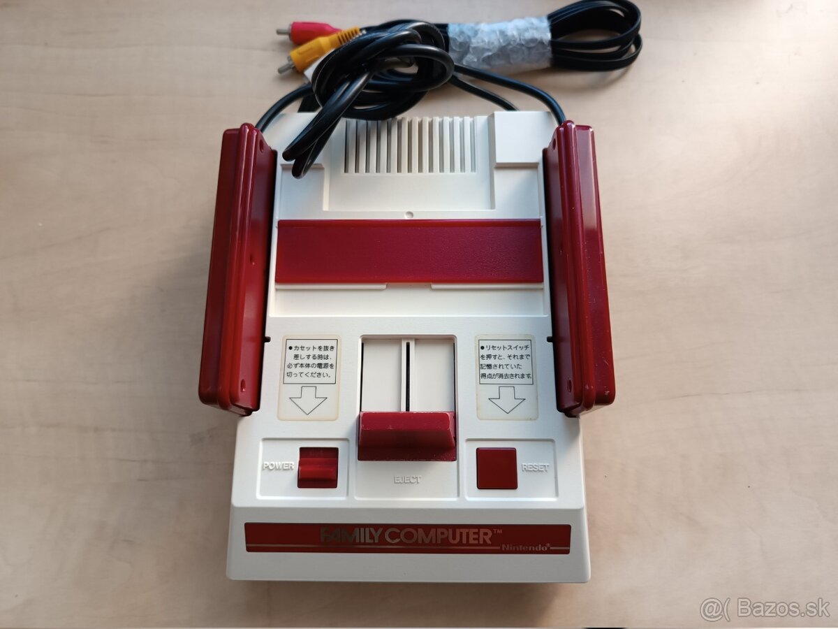 Nintendo Famicom + 49ks hry - 2