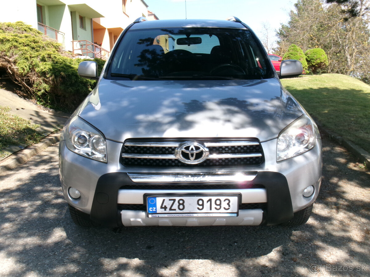 TOYOTA RAV4 2.2 D 4x4 - 2