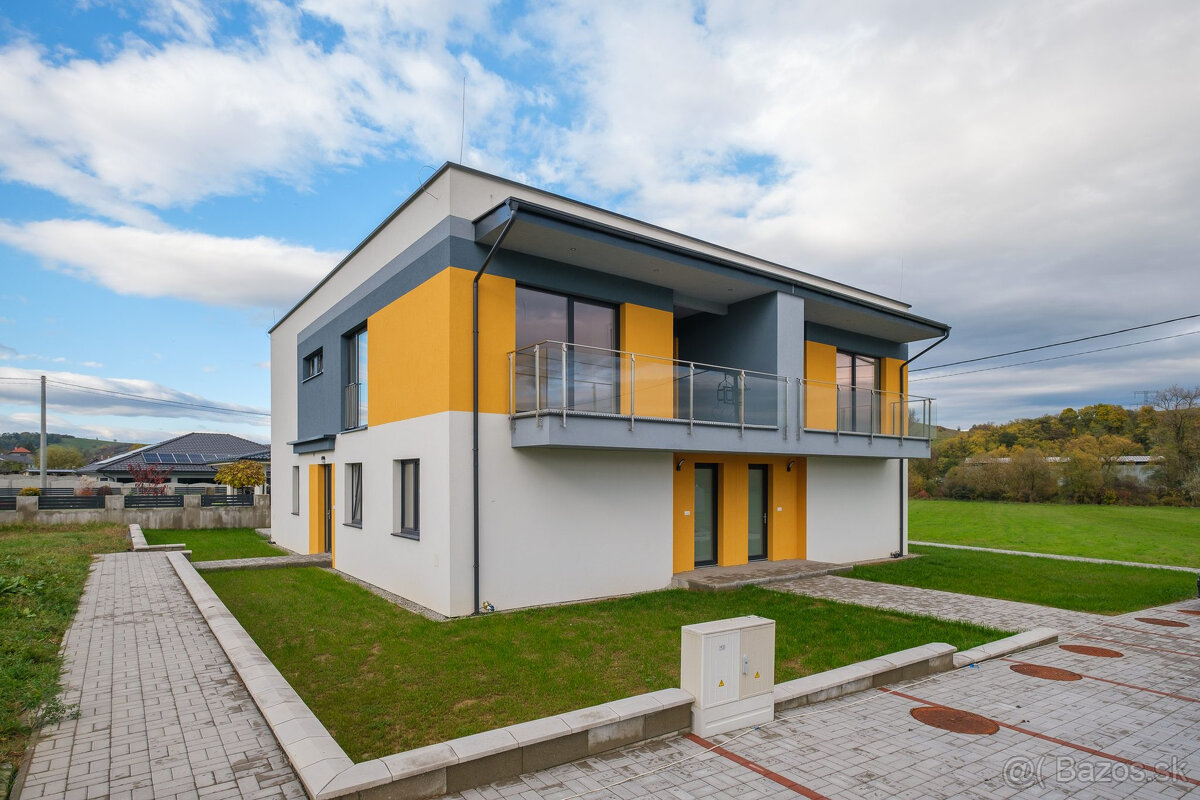 Na predaj 3-izbový byt so slnečným balkónom v novostavbe kús - 2