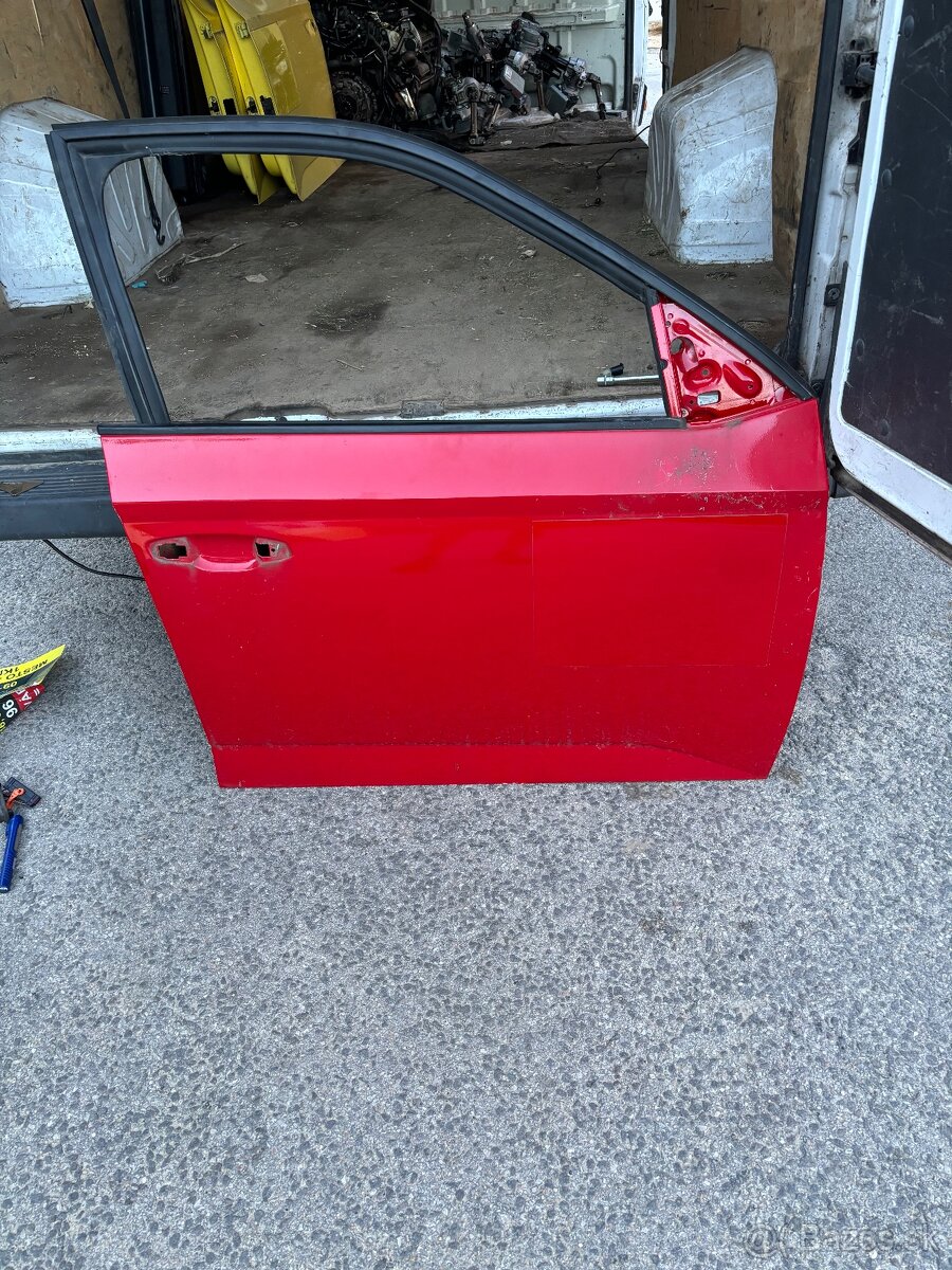 predam fabia 3 kombi dvere sklo zamok stahovanie roleta - 2