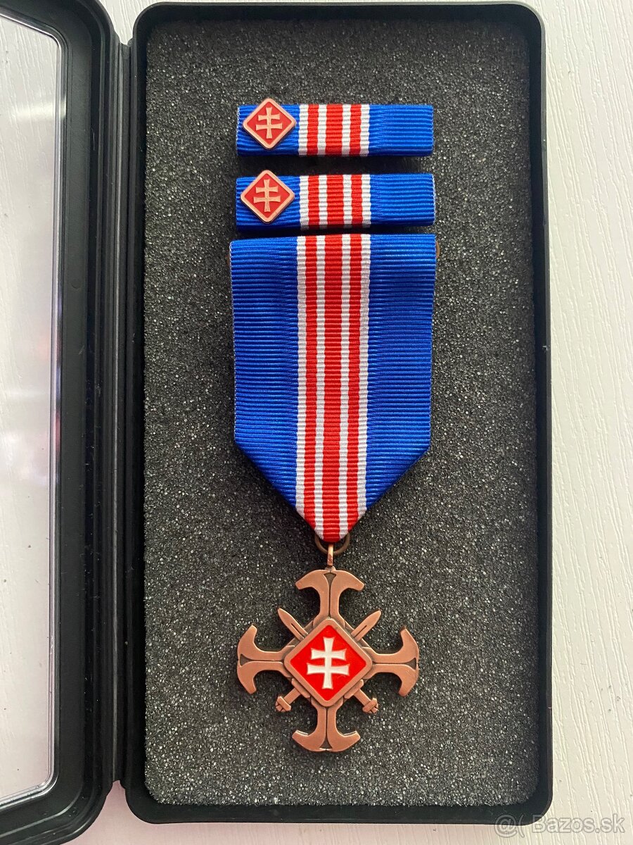 Medaile, vyznamenania - 2