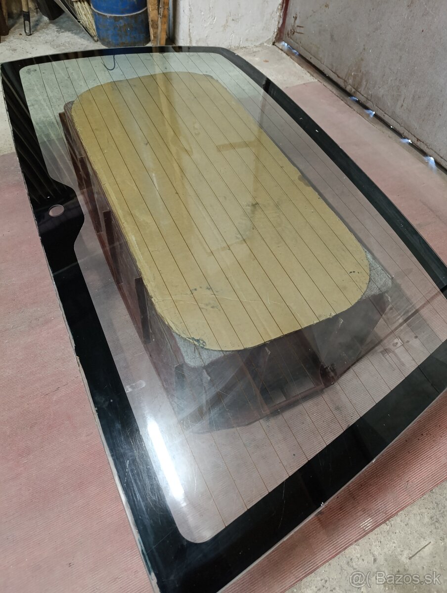 E30 Touring zadné sklo - 2