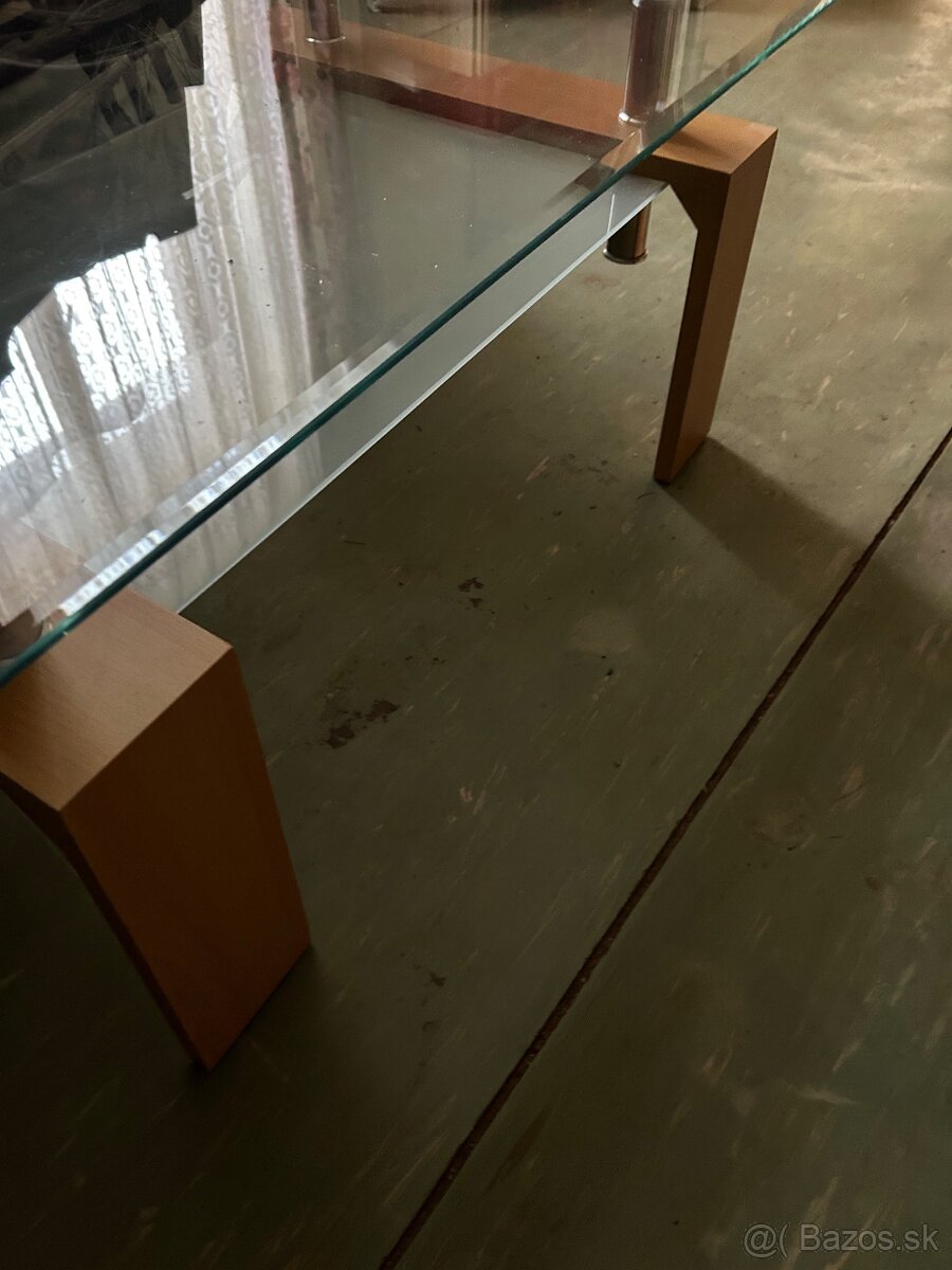 Konferenčný stolík - 2