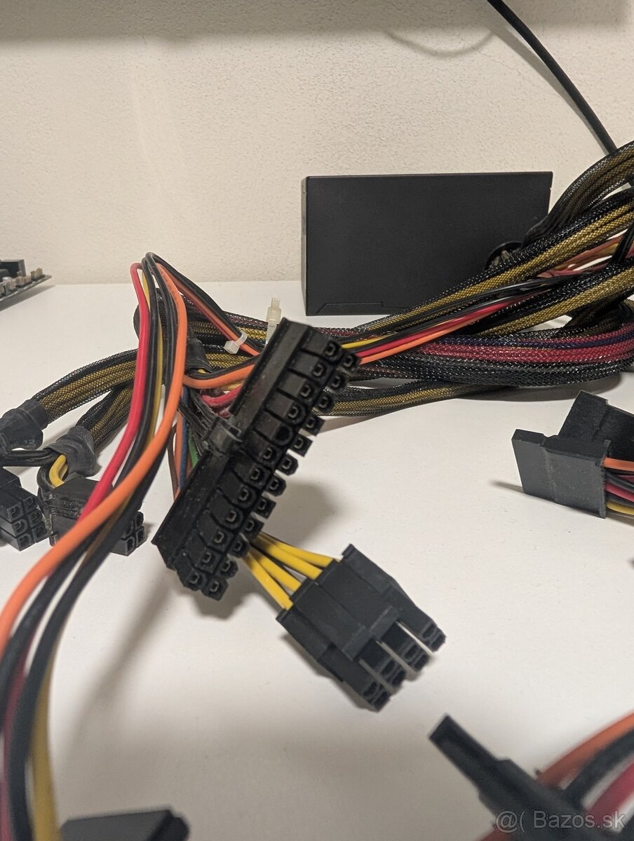 Predám Výkonný PC Zdroj FSP Raider RA 750 – 750W, 80 PLUS Si - 2