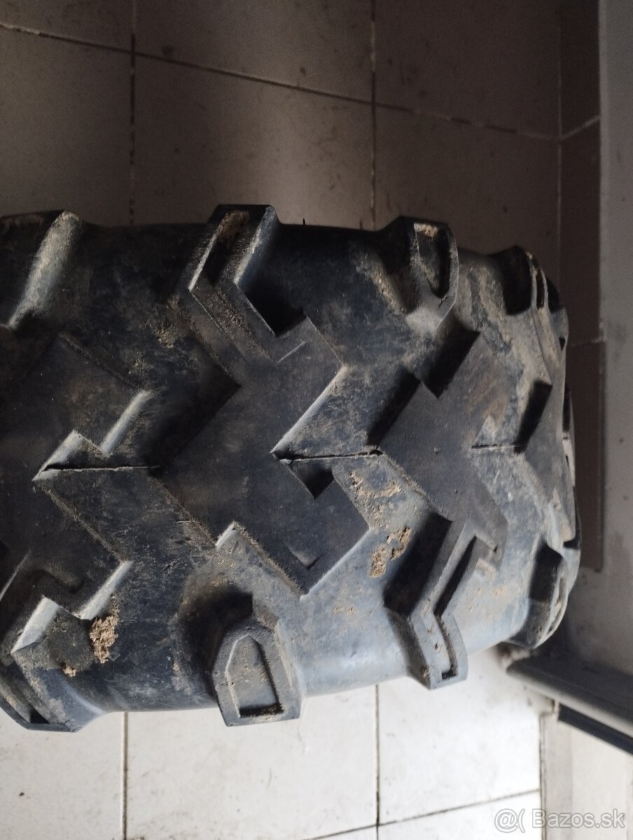 Pneumatiky na štvorkolku