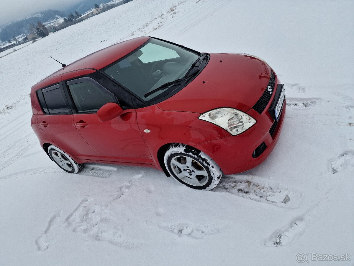 Suzuki Swift 1.3 Benzín - 2