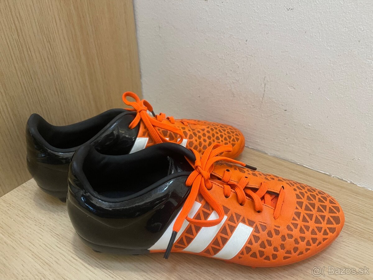 Chlapčenské kopačky značky ADIDAS - 2