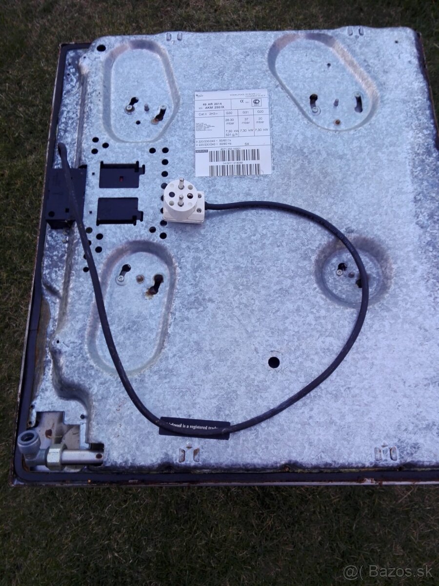 Vstavaná plynová doska AKM/250IX - 2