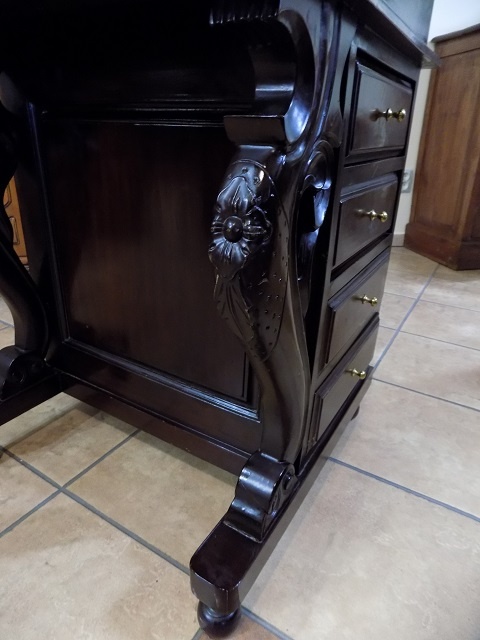 Písací stolík - 2