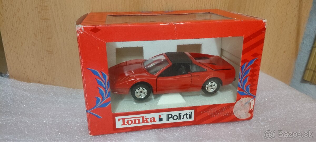 Predám modely 1/24 - 1/25 polistil bburago - 2