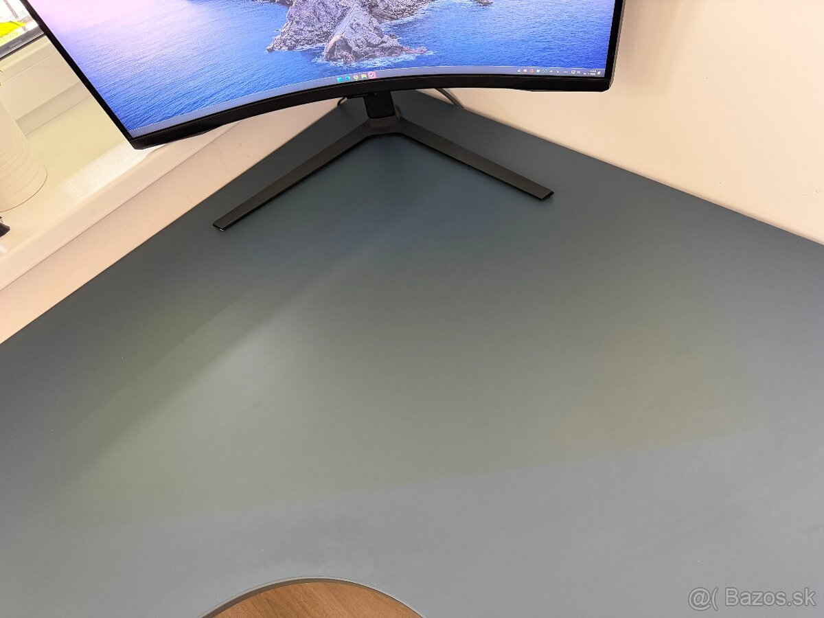 IKEA Bekant - kancelársky stôl - 2