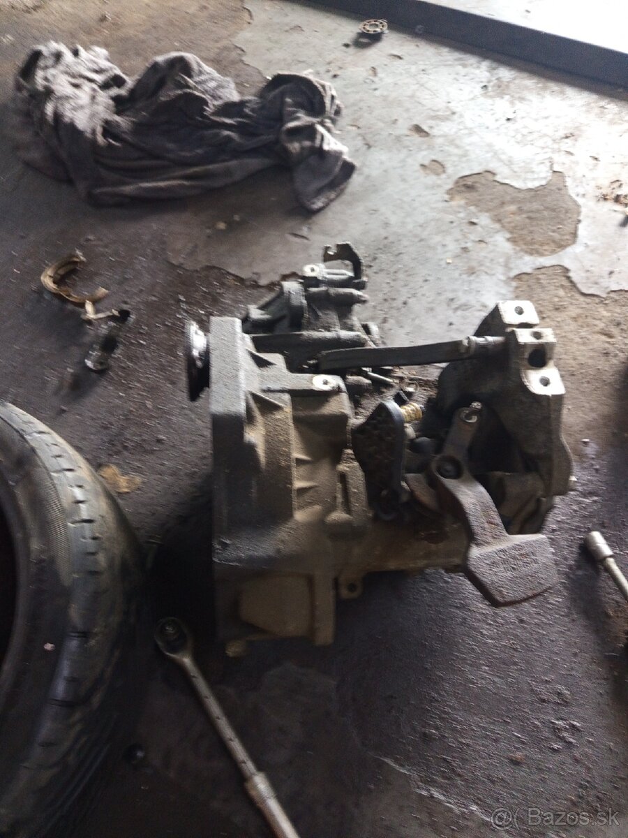 Prevodovka 1.6 TDI 77kw cayc 5q - 2