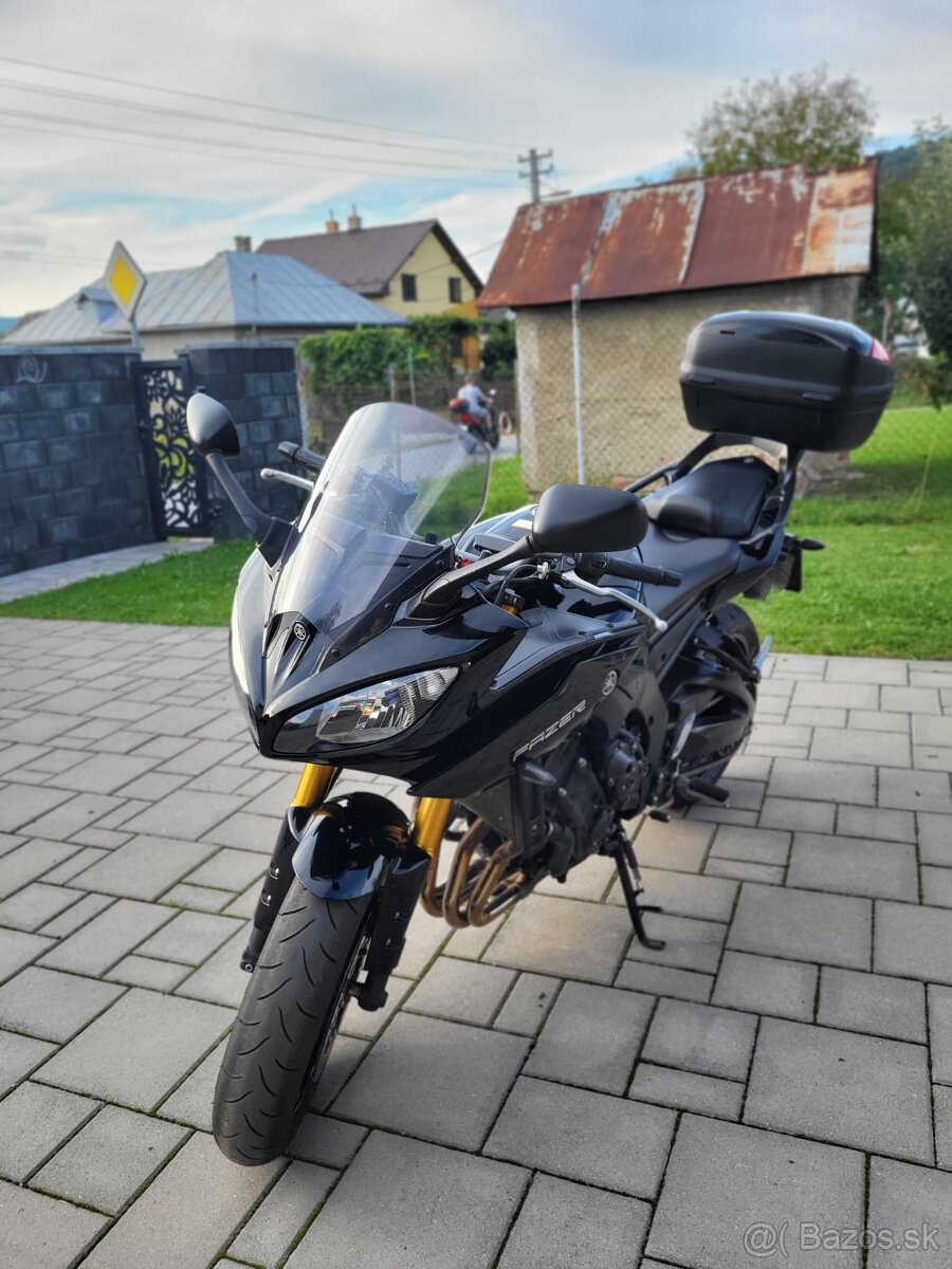Yamaha FZ8 - 2