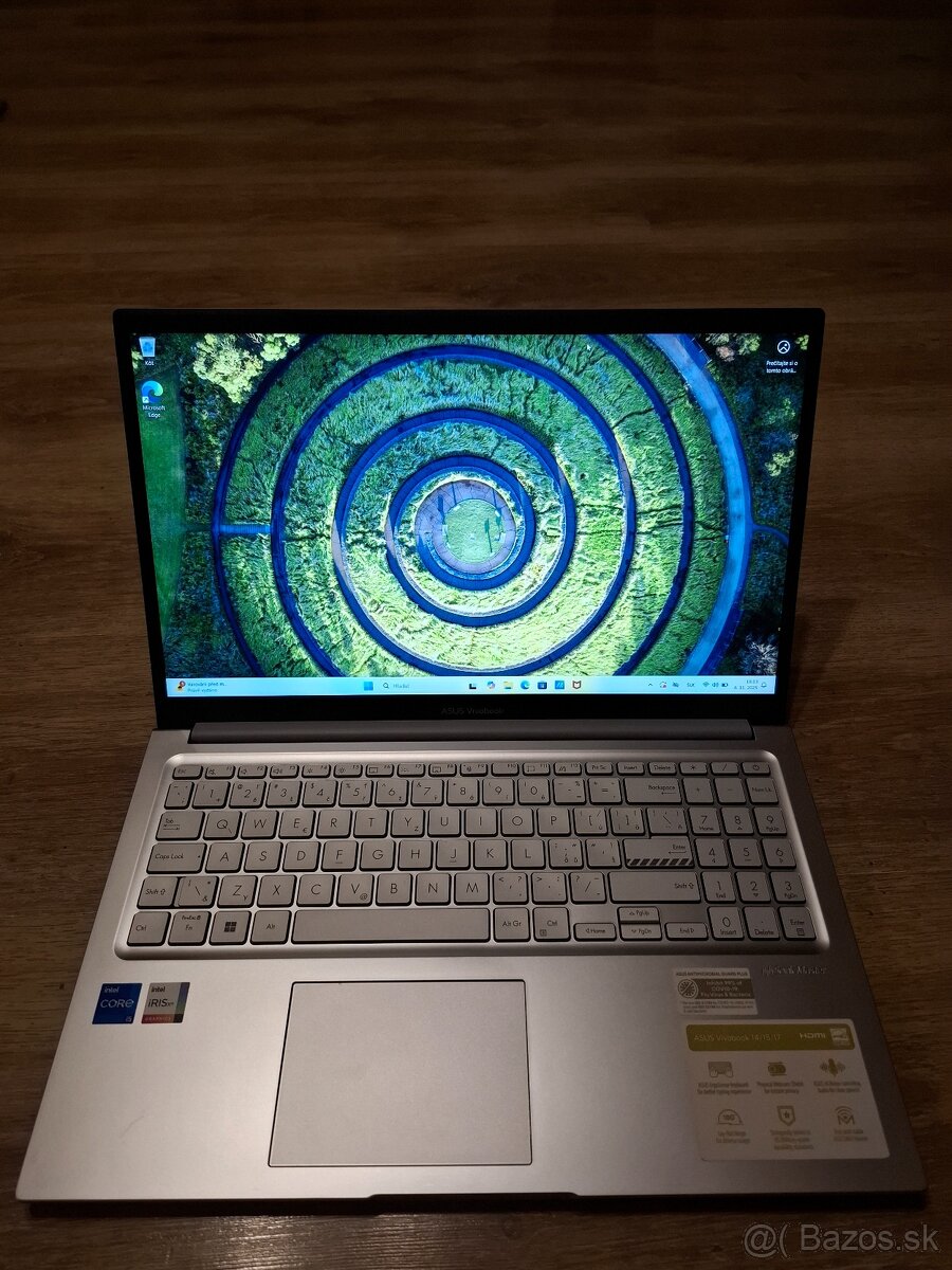 Predám noteboook Asus Vivobook X1504ZA - 2