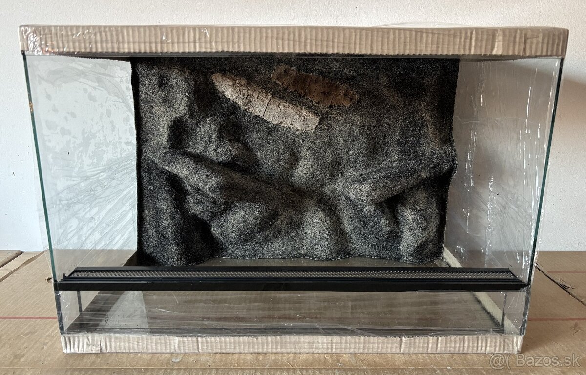 Terárium 60x40x40 s 3D stenou - 2