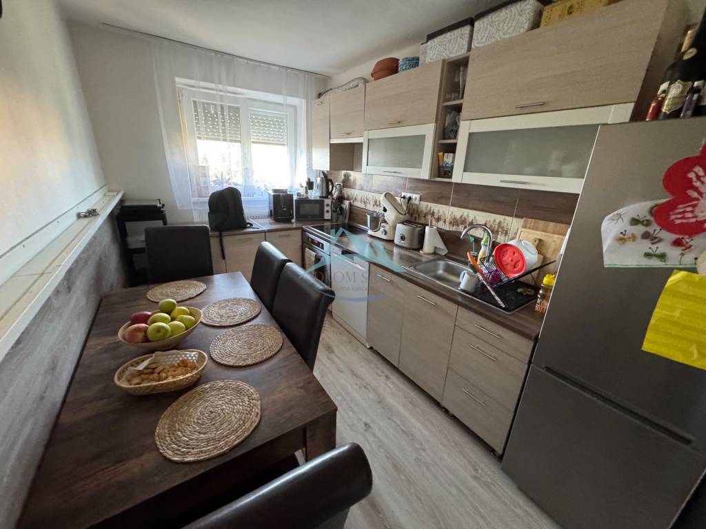 Troj izbový byt na predaj v Šahách - 2