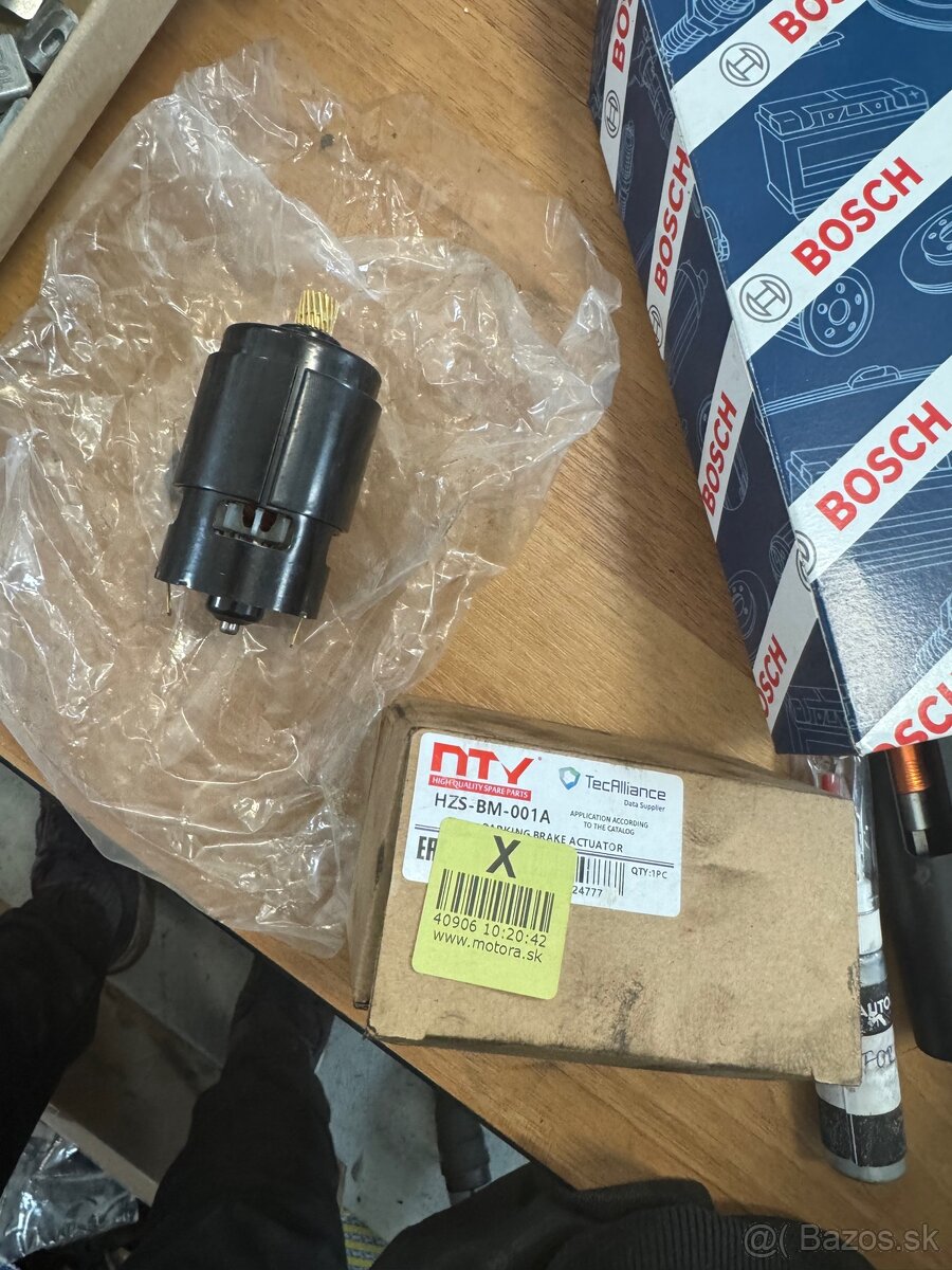 Actuator,motorček na ručnú brzdu Renault Laguna - 2