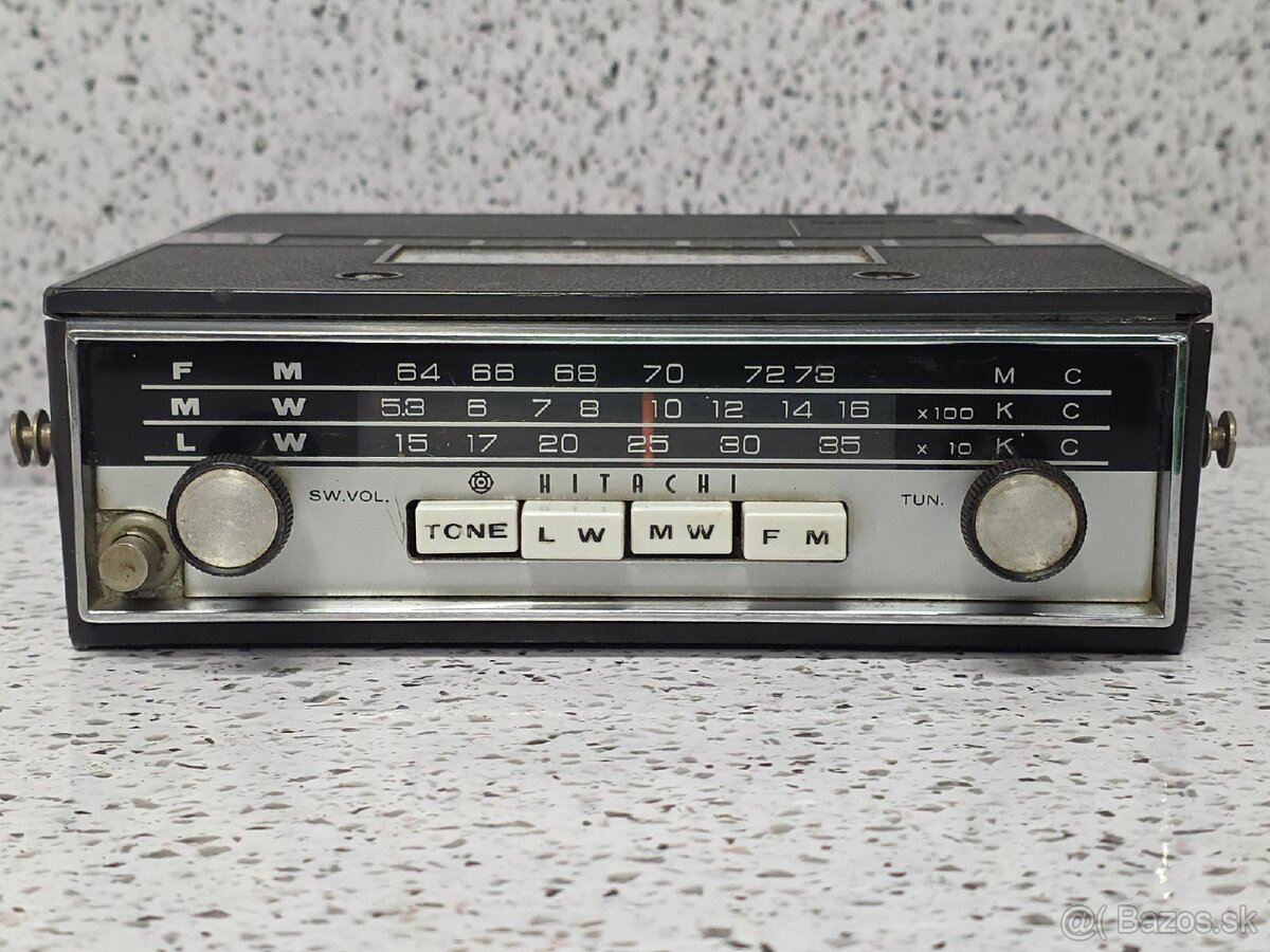 STAROŽITNÉ AUTORADIO 》Hitachi KM-900L - 2