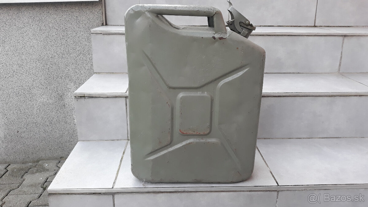 BANDASKA - r. 1944 - 2