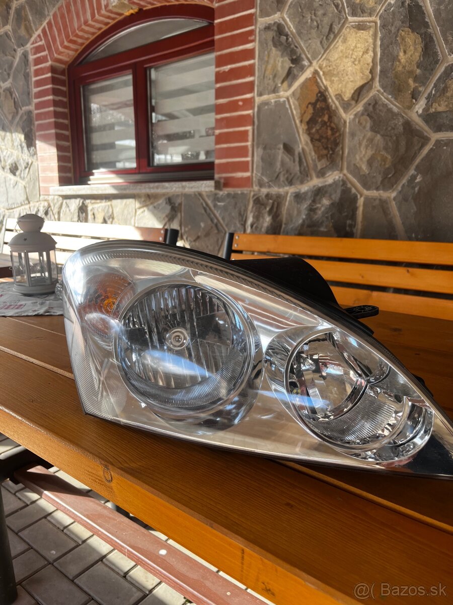 Kia ceed (ED) predné svetlá ľavý+pravý, 2006-2009 - 2