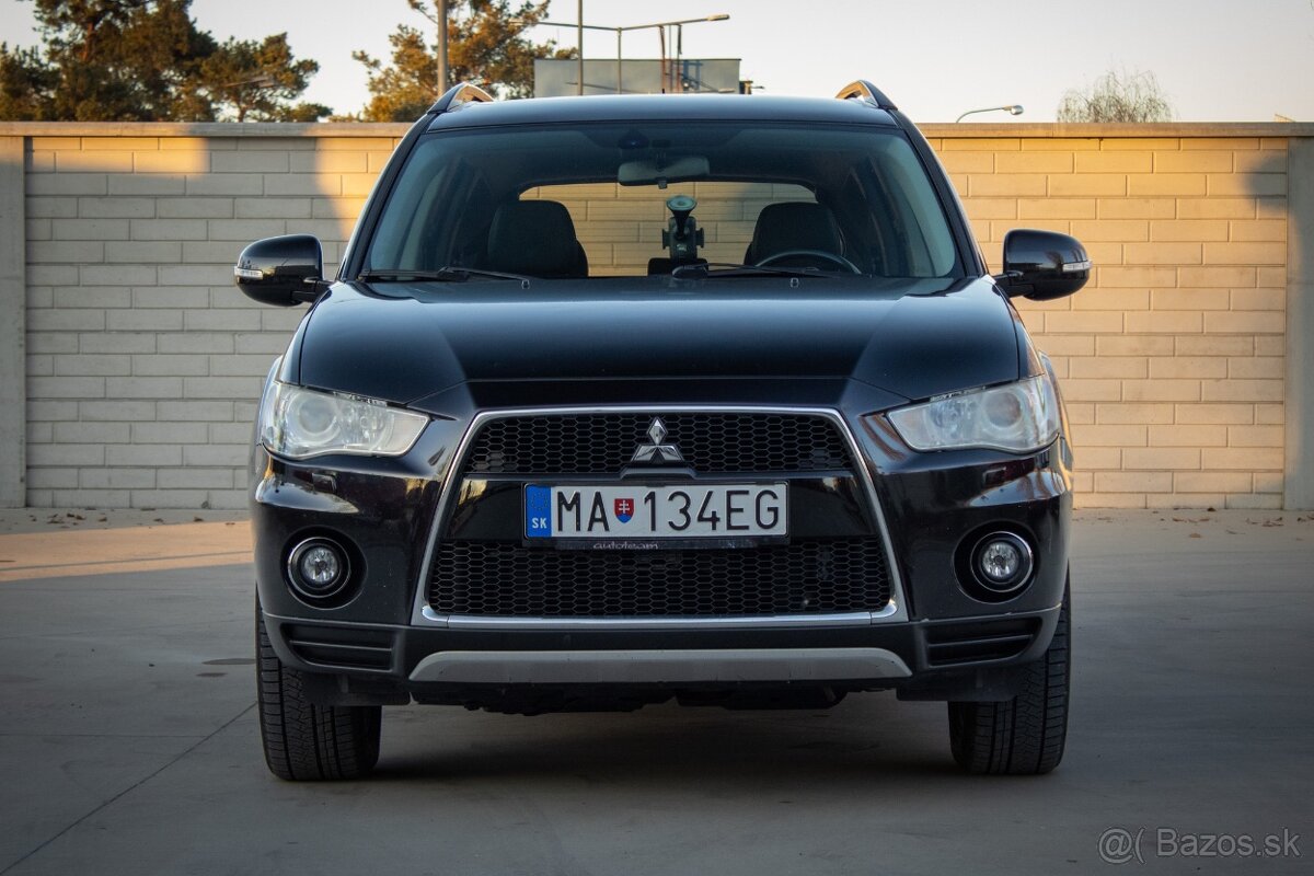 Mitsubishi Outlander 2.2 DI-D 4x4 - 2