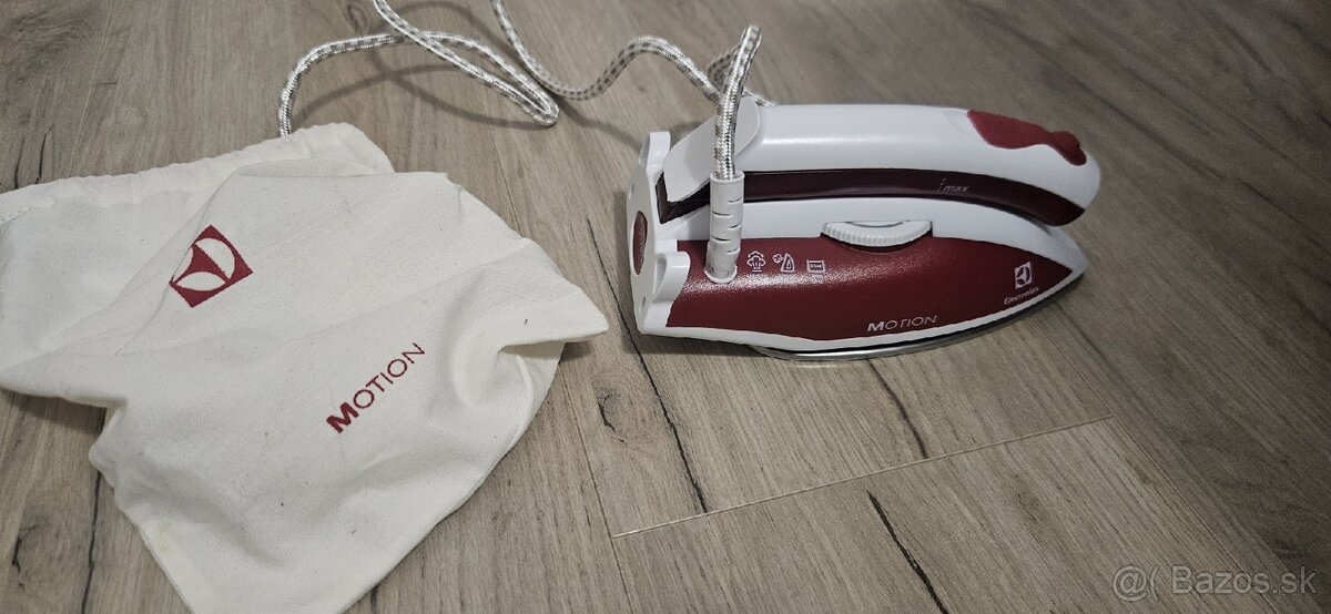 Cestovna naparovacia zehlicka Electrolux - 2