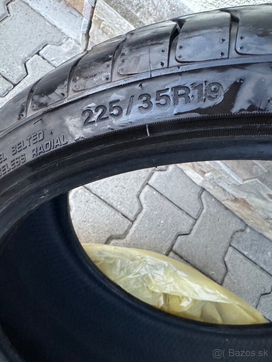 Pneumatiky 225/35R19 - 2