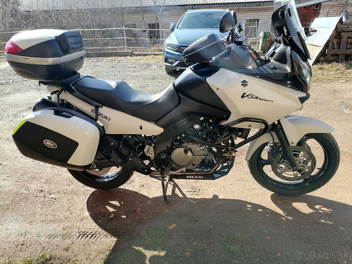 Suzuki DL650 V-Strom - 2