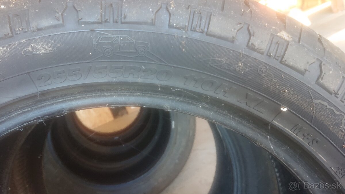 255/55 R20 pneu