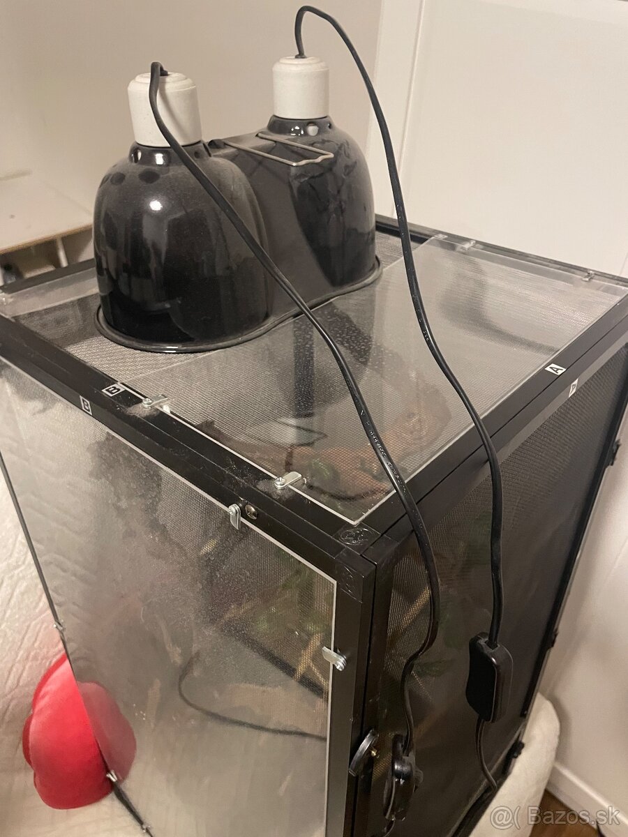 Terárium pre chameleóna - 2