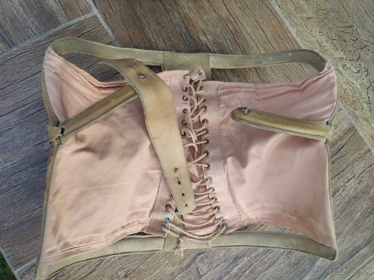 Dámsky korzet 19.storočie - 2