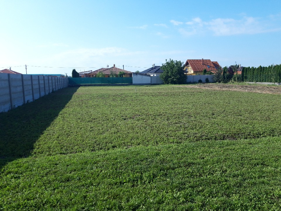 BÁČ PRI ŠAMORÍNE - TOP STAVEB. POZEMOK 1000m² SO VŠETKÝMI IS - 2