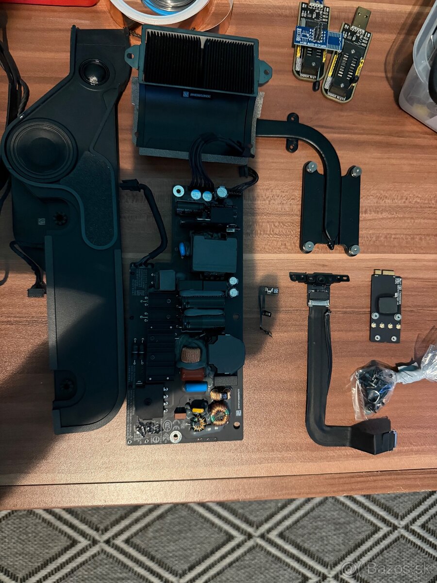 Apple iMac 21.5" A1418 mid 2017 (EMC 2833) - 2