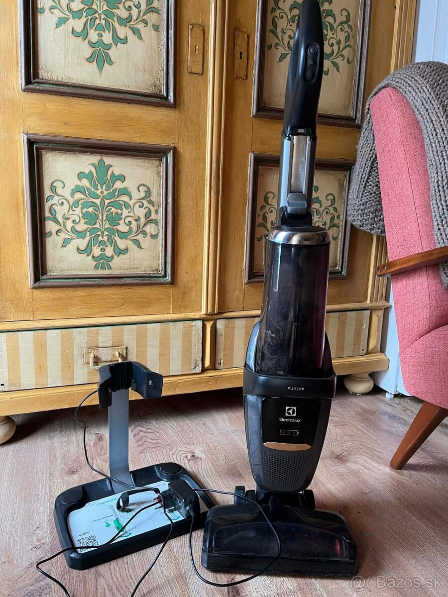 Predám bezdrôtový vysávač Electrolux - 2