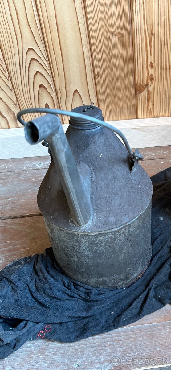 Olejová konvička - 2